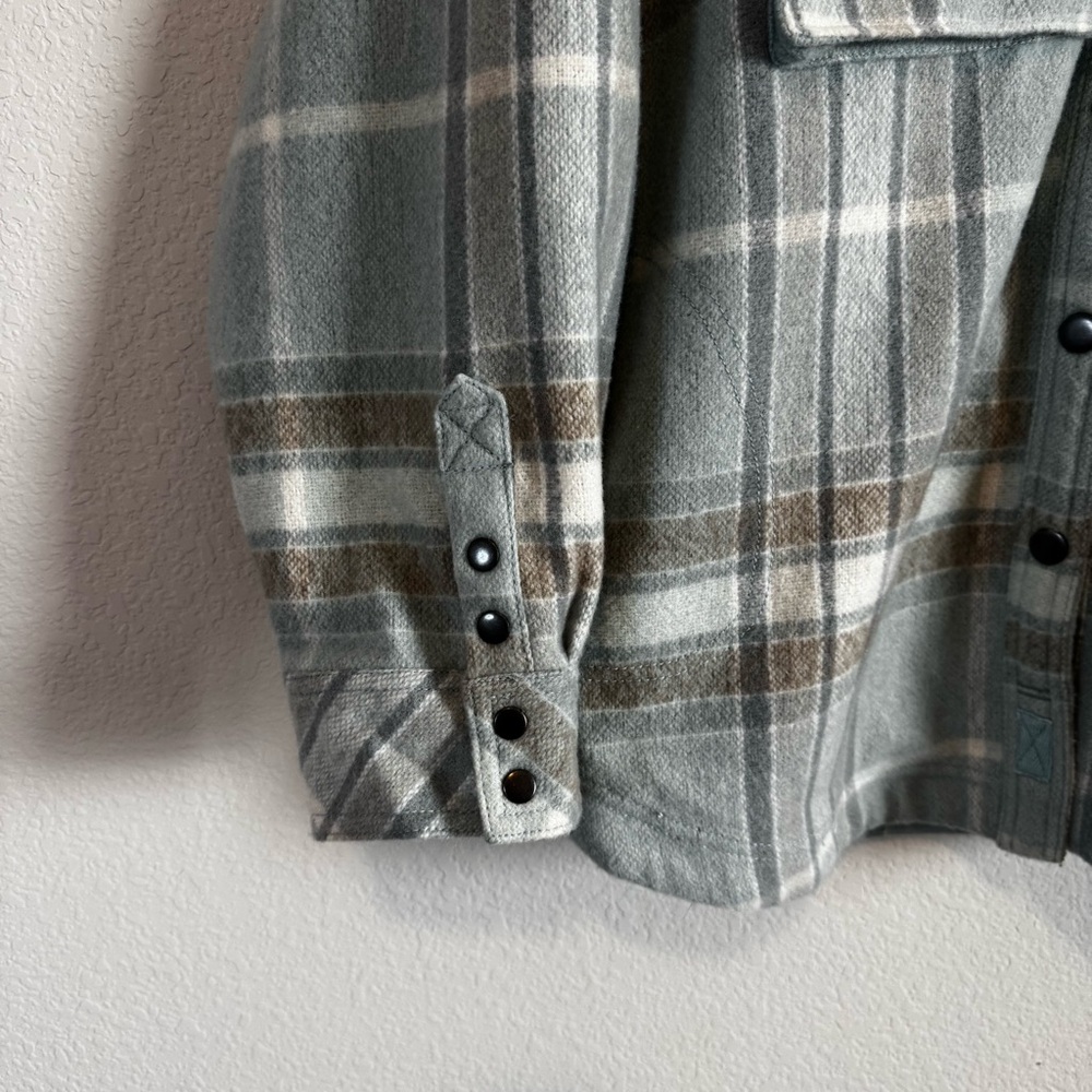 Free People We The Free Cabin Cozy Blue Seagram Plaid Button Down Shacket Size S - Picture 2 of 11